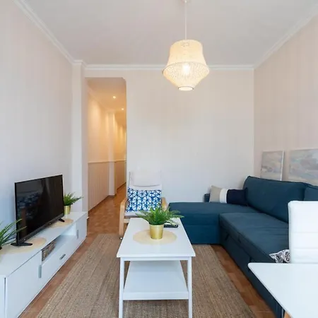 Charming 2 Apartment, 3 Beds-10 Min Walk To Canteras *