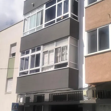 Charming 2 Apartment, 3 Beds-10 Min Walk To Canteras Daire *